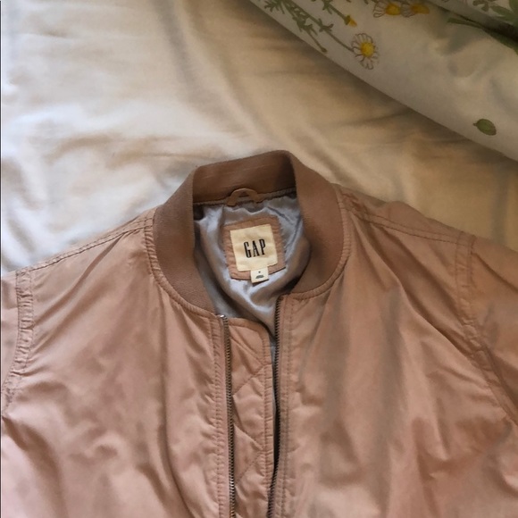 Gap women’s pastel pink bomber jacket - Picture 2 of 4
